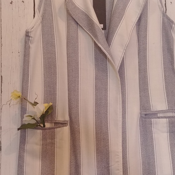 SOLD OUT Duster Vest - Picture 5 of 7